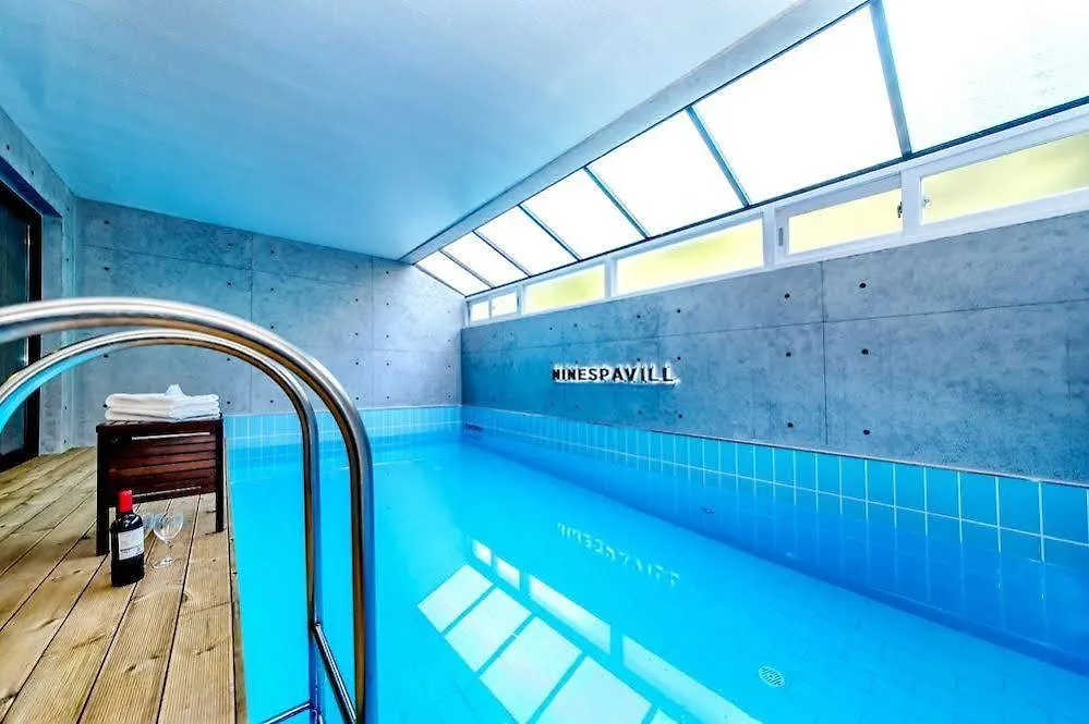 Hotel Ninespavill Jeju